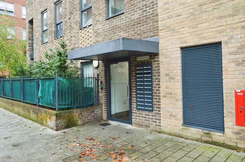 Additional image 10 of 2 bed flat for saleBucknall Place, Watford WD19