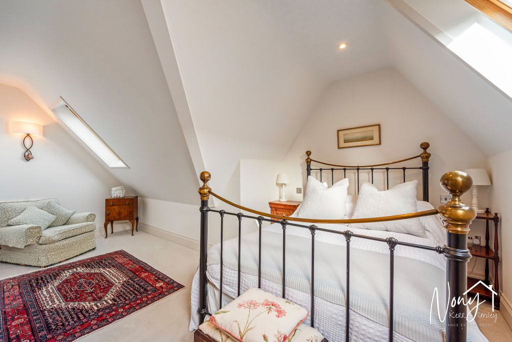 Additional image 28 of 4 bed detached house for saleStiles Yard, Alresford SO24