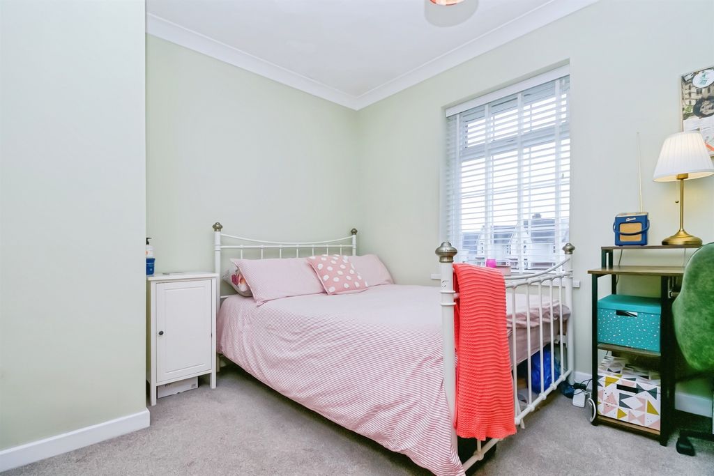 Additional image 8 of 2 bed flat for saleBarrians Way, Barry CF62