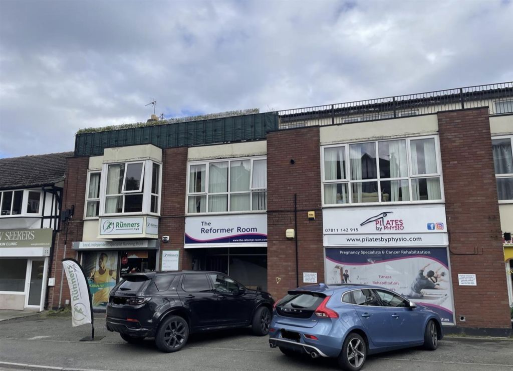 2 bed flat for salePensby Road, Heswall, Wirral CH60