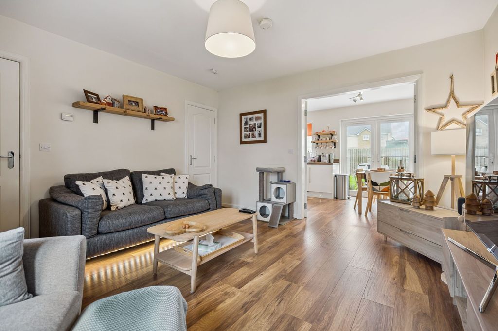 Additional image 3 of 3 bed semi-detached house for saleTern Crescent, Alloa FK10