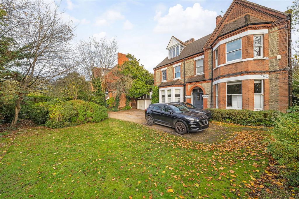 Additional image 14 of 3 bed flat for saleCopers Cope Road, Beckenham BR3