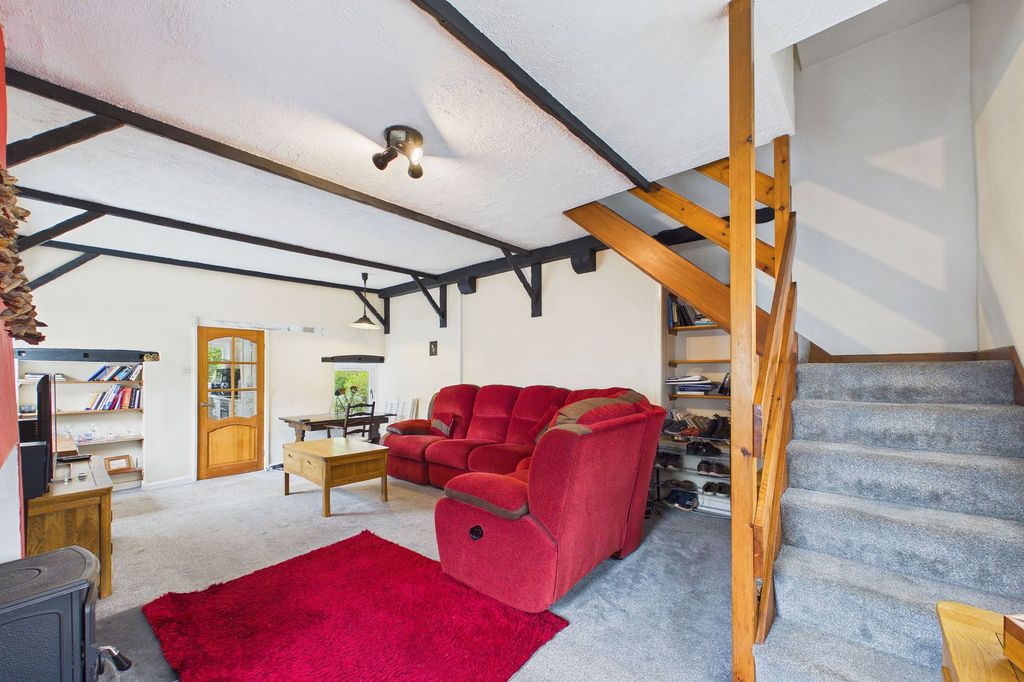 2 bed cottage for saleThe Square, Calderbridge CA20 photo 2