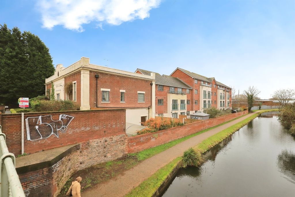 Additional image 4 of 2 bed flat for saleCastle Road, Kidderminster DY11