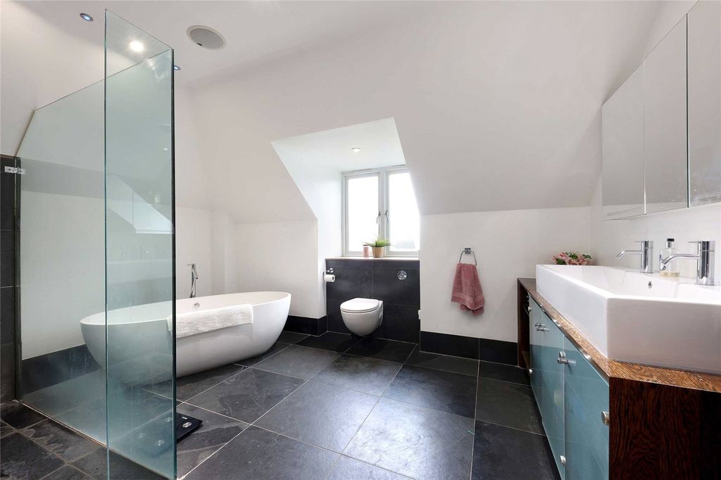 Additional image 10 of 6 bed detached house for salePenn Road, Knotty Green, Beaconsfield, Buckinghamshire HP9
