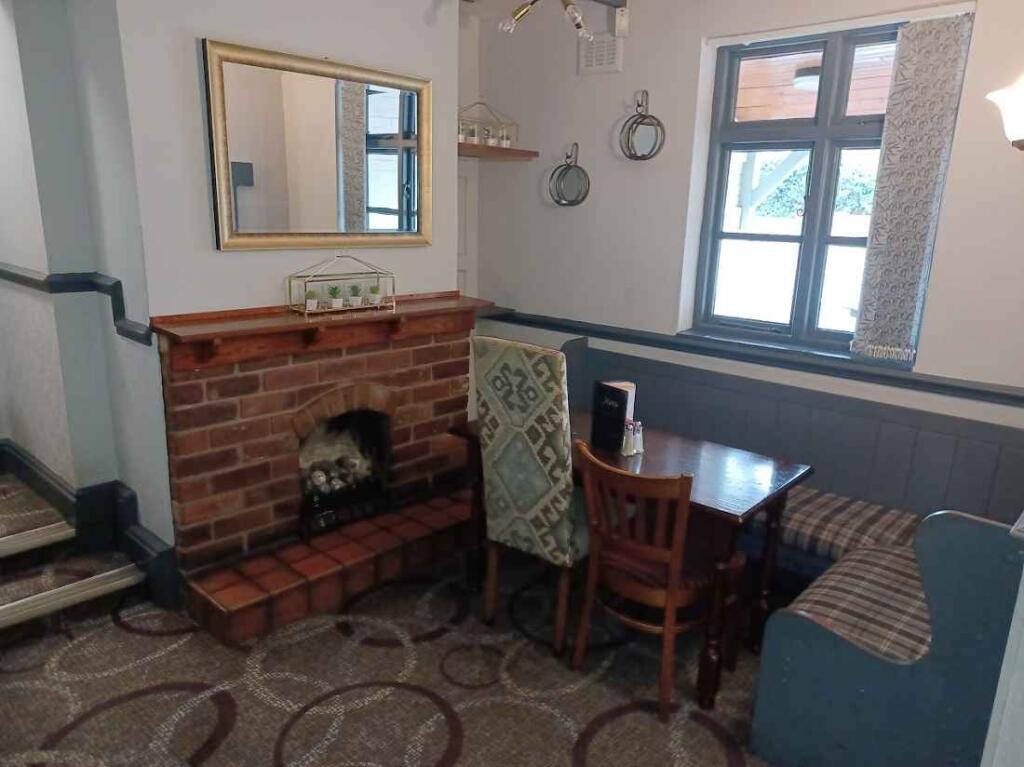 M-428254 - Beehive, Beehive Lane, Sutton Coldfield B76 9HG photo 3