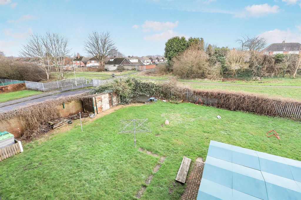 Additional image 2 of 3 bed flat for saleMeldon Drive, Bilston WV14