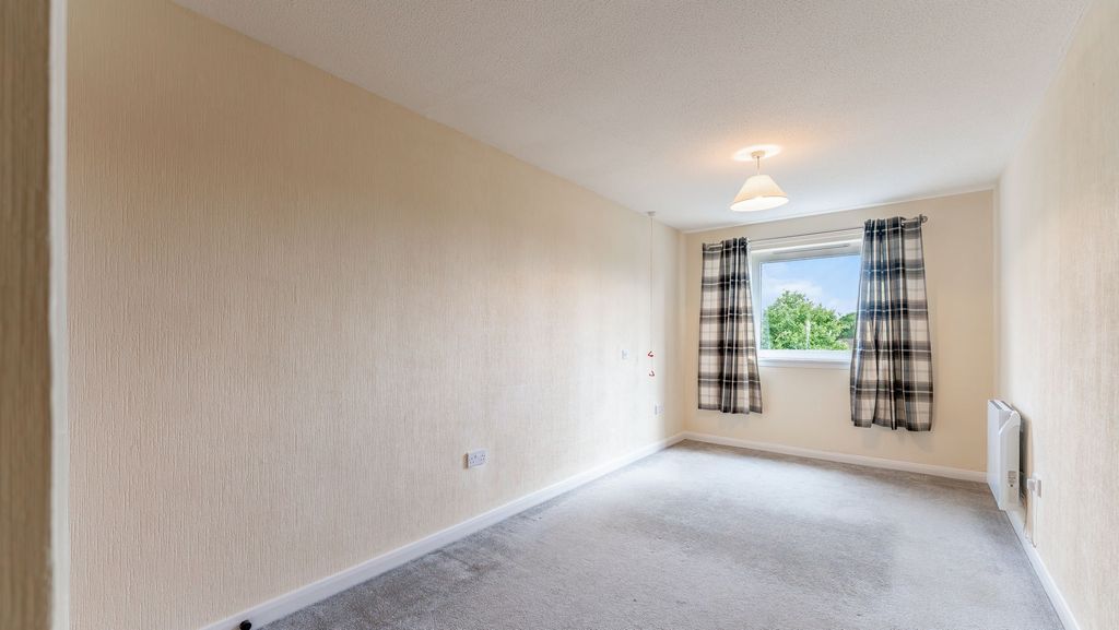 Additional image 8 of 1 bed property for saleElm Court, Milngavie G62