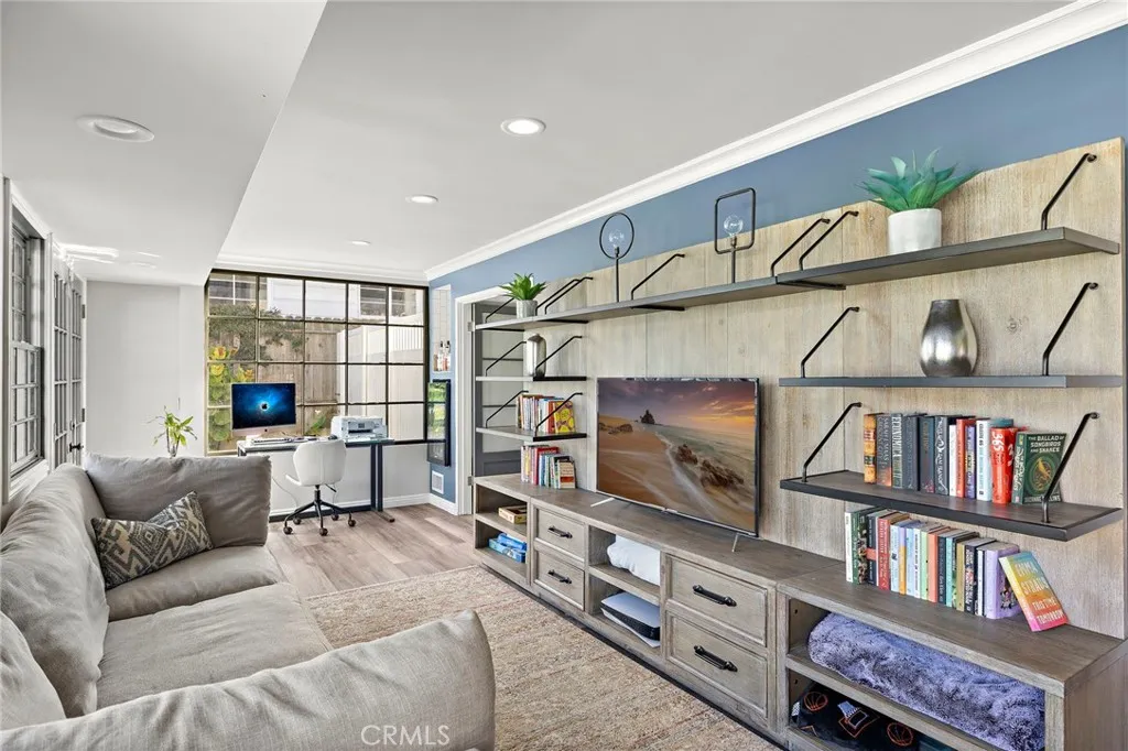 Additional image 14 of 3930 Myrtle Ave, Long Beach, CA 90807