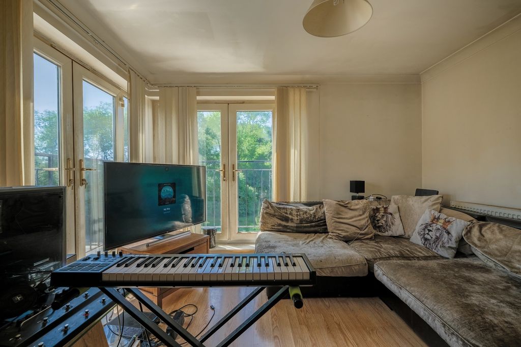 Additional image 4 of 2 bed flat for saleMay Wynd, Hamilton ML3