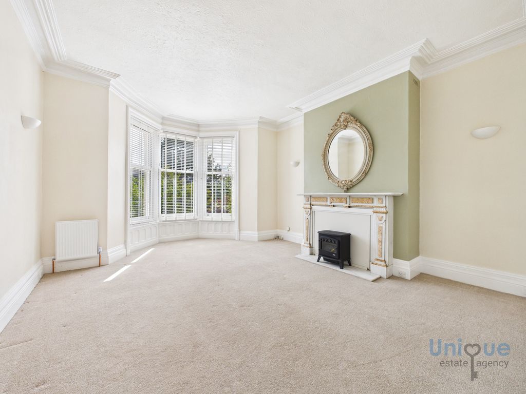 Additional image 2 of 2 bed flat for sale2 St. Georges Square, Lytham St. Annes, Lytham St. Annes FY8
