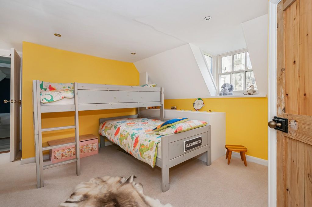 Additional image 18 of 4 bed town house for saleSt. John Street, Beverley HU17