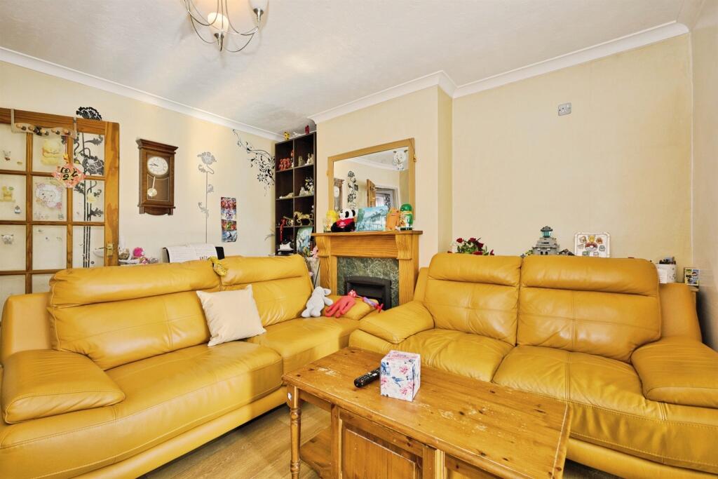 Additional image 7 of Grass Royal, YEOVIL