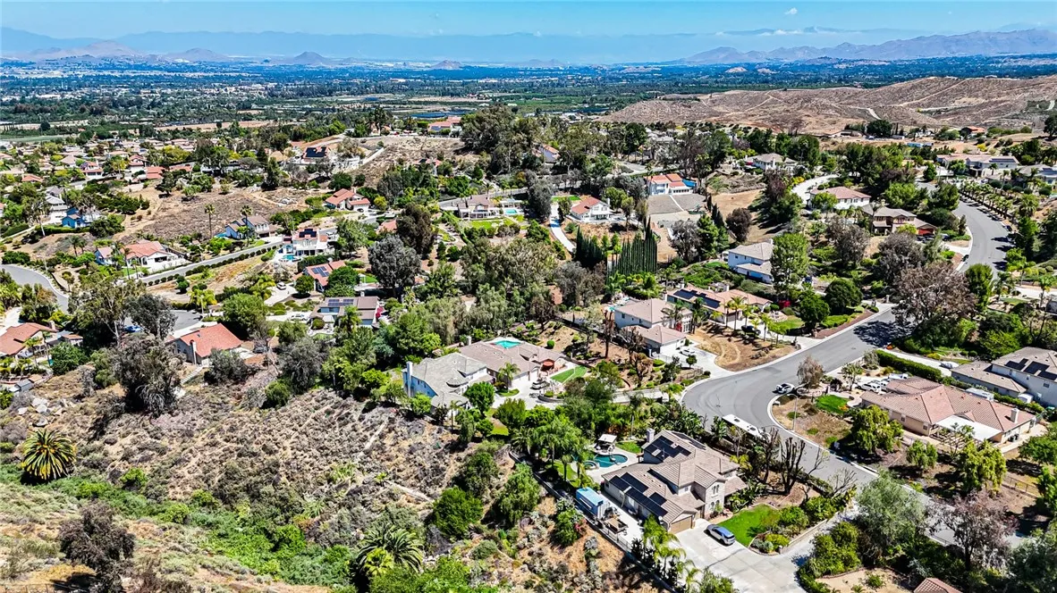 Additional image 85 of 16693 Weeping Willow Dr, Riverside, CA 92503