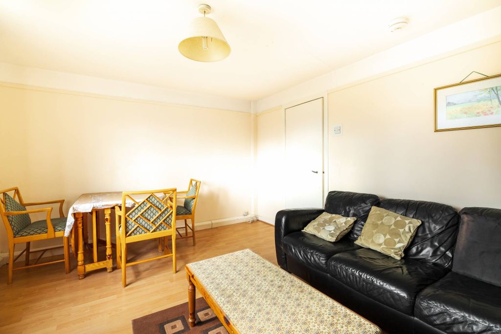 Additional image 5 of 2 bed flat for saleClifton Road, Lossiemouth, Moray IV31