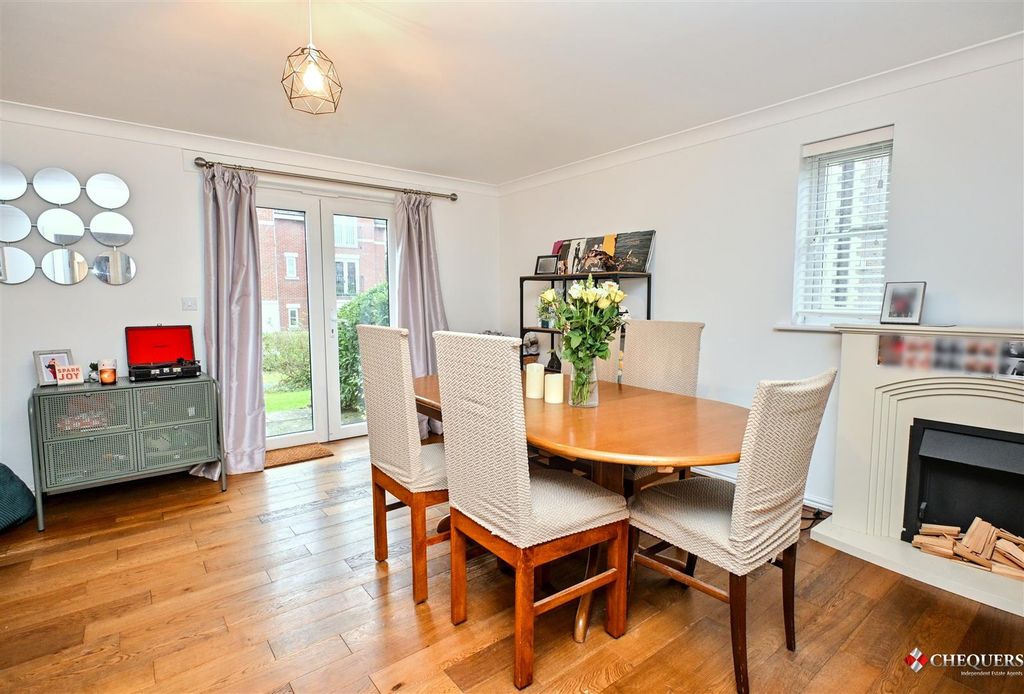 Additional image 4 of 2 bed flat for saleSherbourne Road, Basingstoke RG21