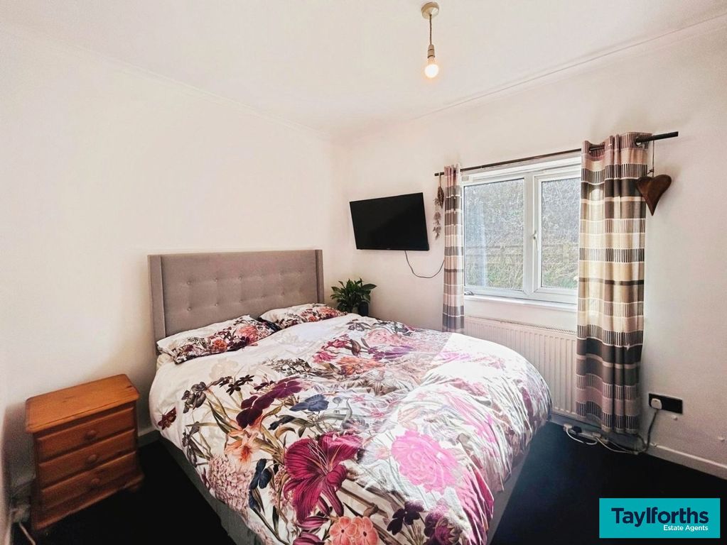 Additional image 9 of 3 bed semi-detached house for salePark Road, Barnoldswick BB18