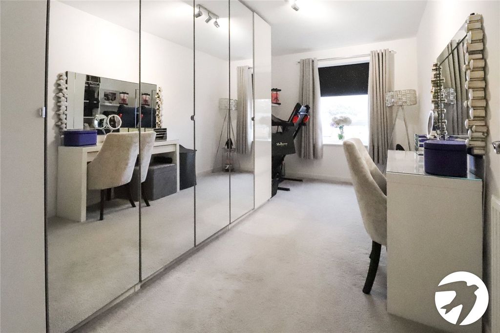Additional image 7 of 2 bed flat for saleMorris Drive, Belvedere DA17