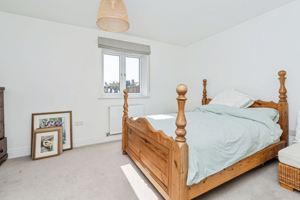 Additional image 7 of 5 bed detached house for saleHospital Road, Wellesley, Aldershot, Hampshire GU11