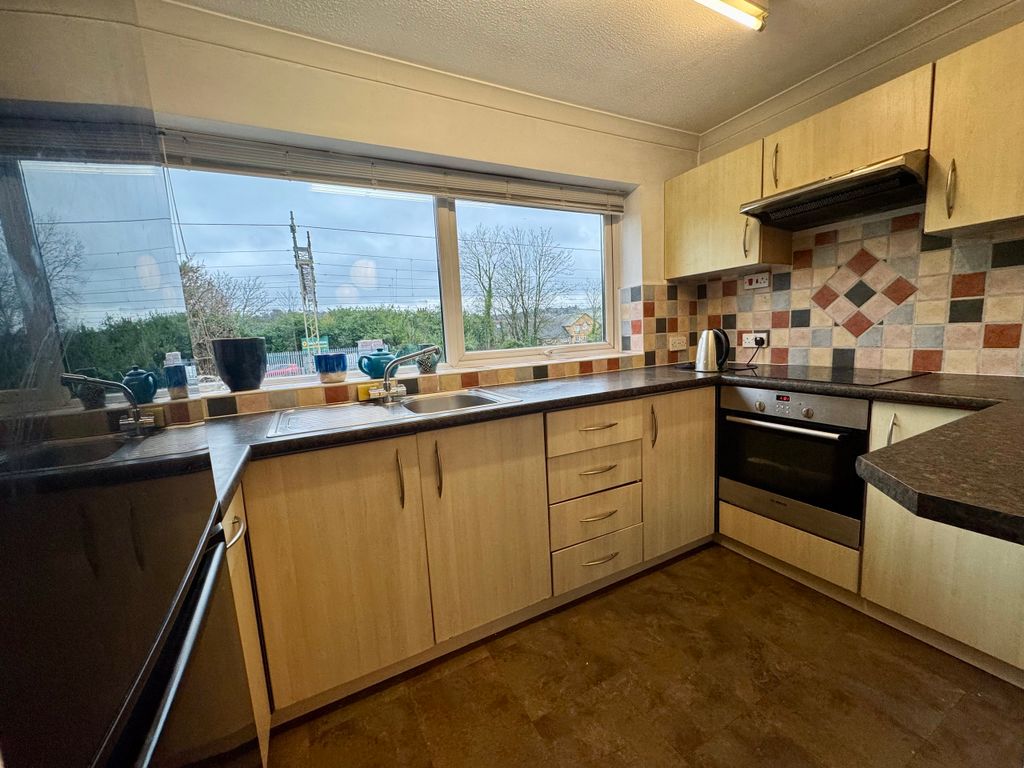 Additional image 2 of 1 bed flat for saleWhite Hill Court, Berkhamsted, Hertfordshire HP4