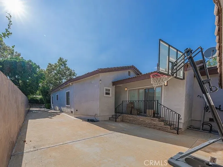 Additional image 30 of 430 N Parish Pl, Burbank, CA 91506