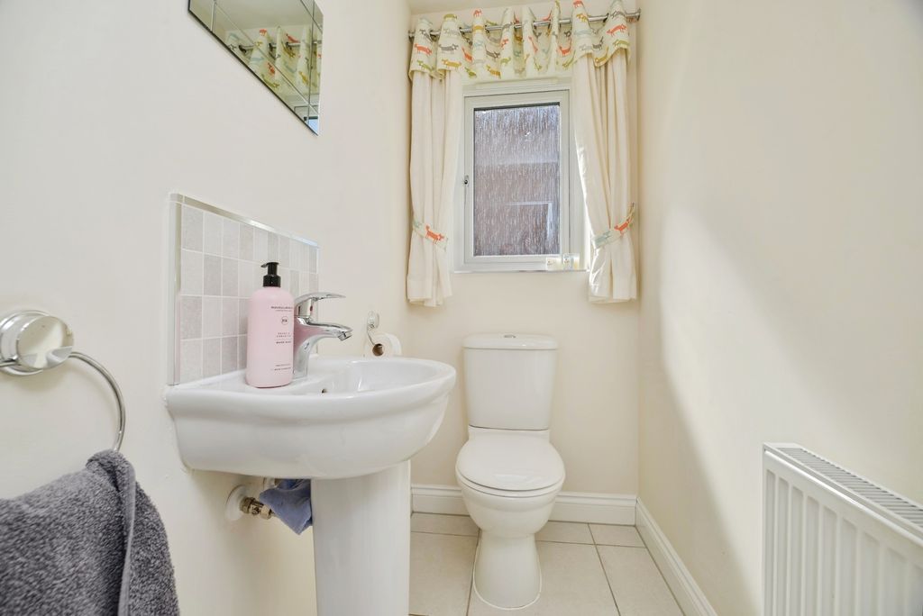 Additional image 10 of 4 bed detached house for saleElm Tree Lane, Aiskew, Bedale, North Yorkshire DL8