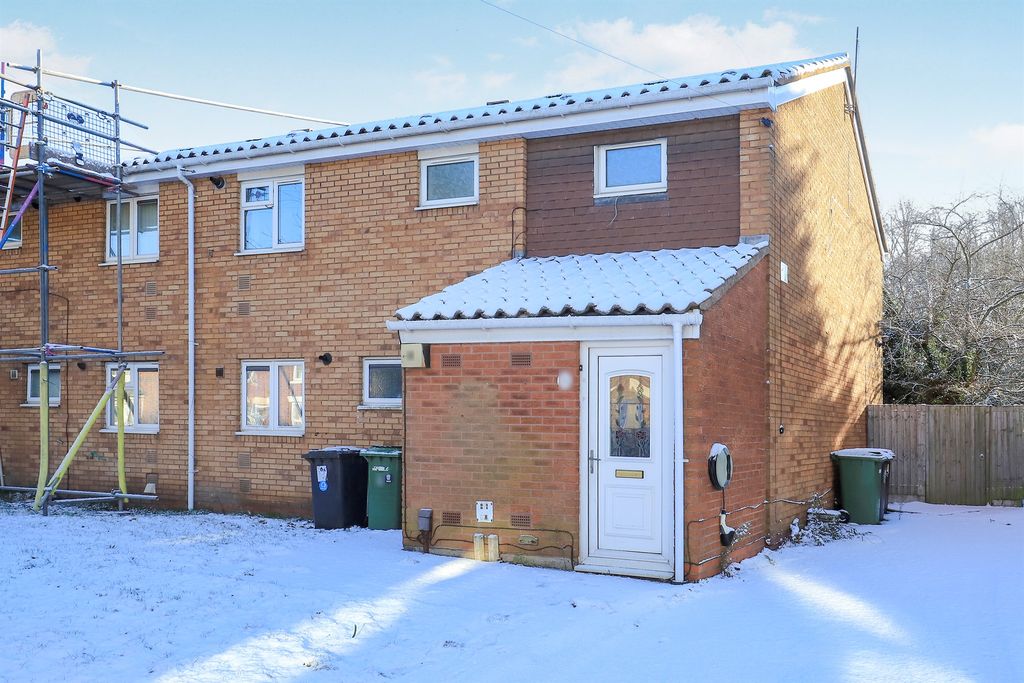 2 bed maisonette for saleShale Street, Bilston WV14