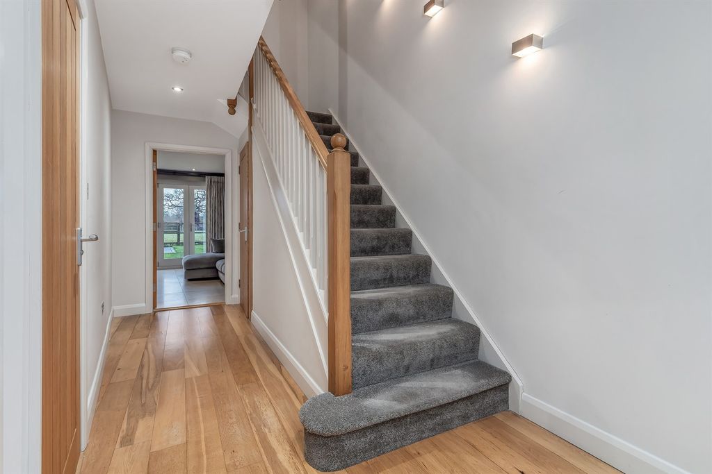 Additional image 10 of 3 bed town house for saleEdge View Crescent, Merrymans Lane, Alderley Edge SK9