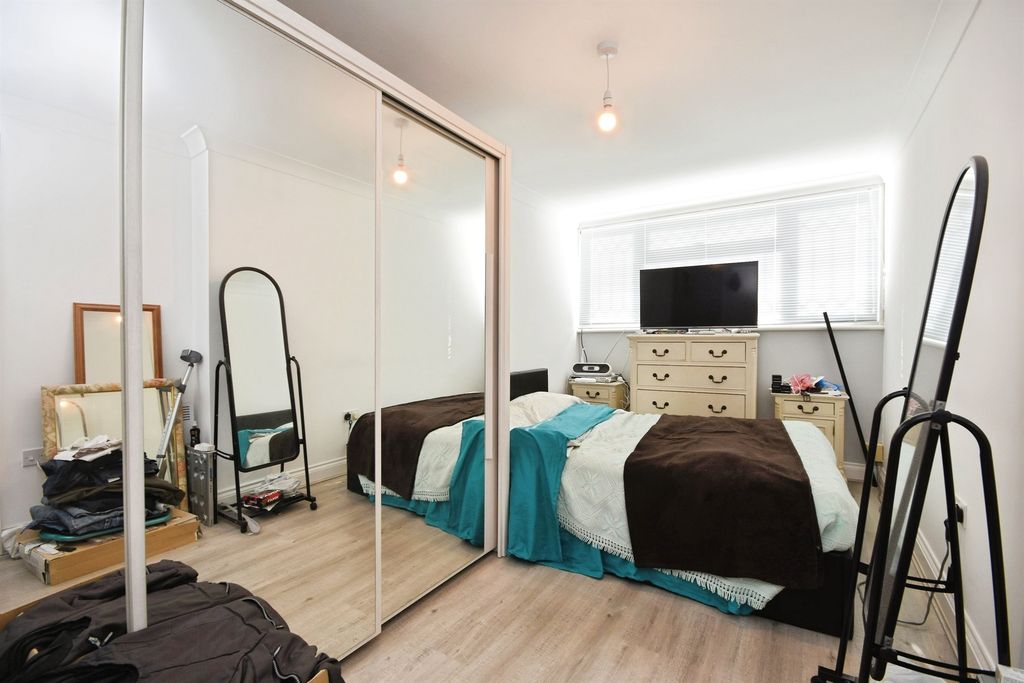 Additional image 4 of 3 bed maisonette for saleSouthwark Path, Basildon SS14