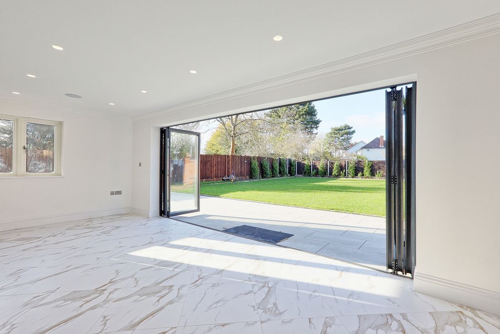 Additional image 24 of 6 bed detached house for saleCurtis Road, Emerson Park RM11