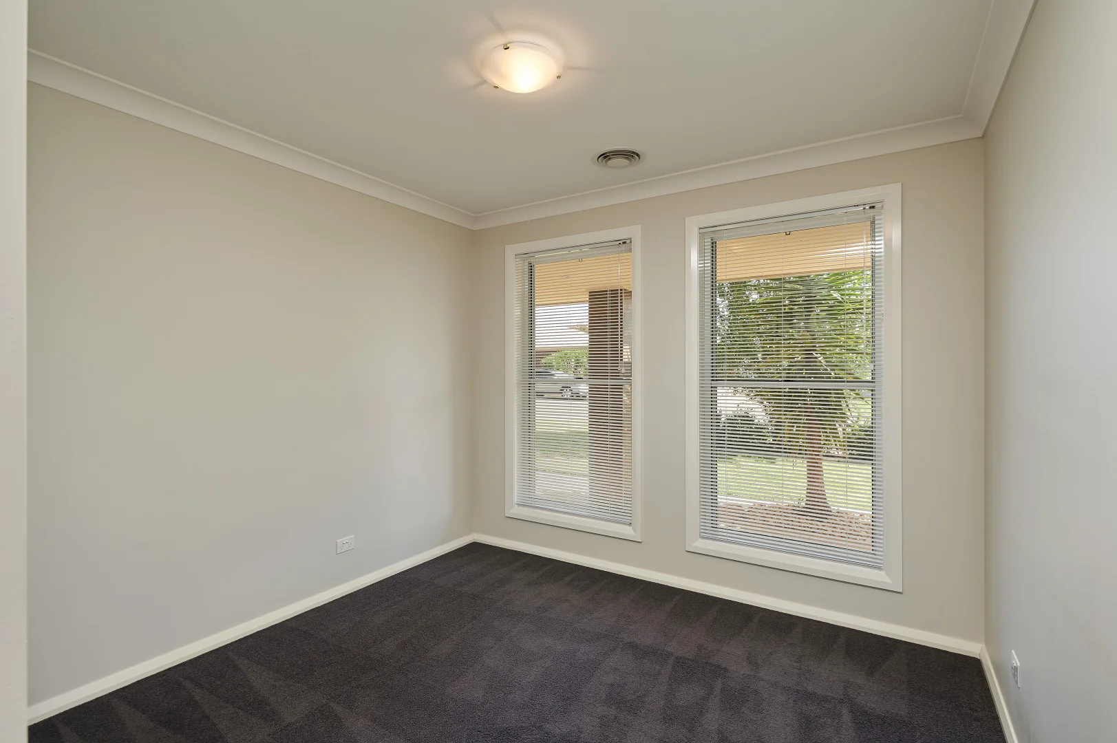 Additional image 8 of 1 Warambee Street, Glenfield Park NSW 2650