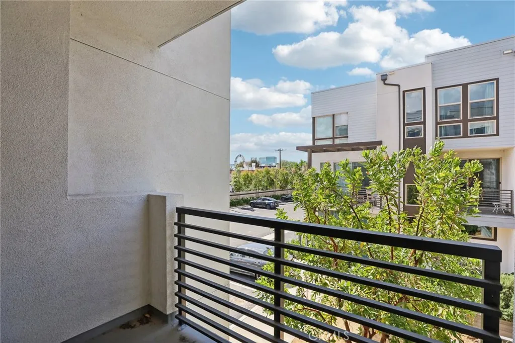Additional image 27 of 302 Placemark, Irvine, CA 92614