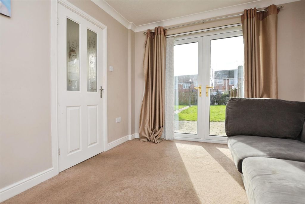 Additional image 9 of 2 bed semi-detached house for saleLunns Crescent, Barton-Upon-Humber DN18