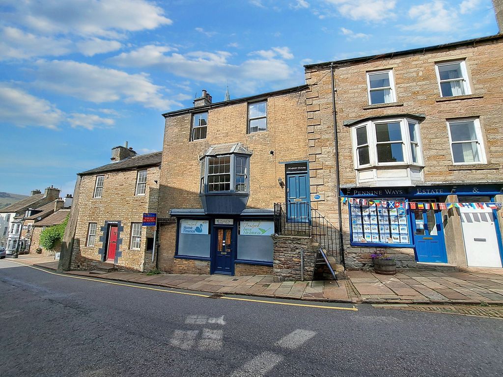 2 bed town house for saleMarket Place, Alston CA9