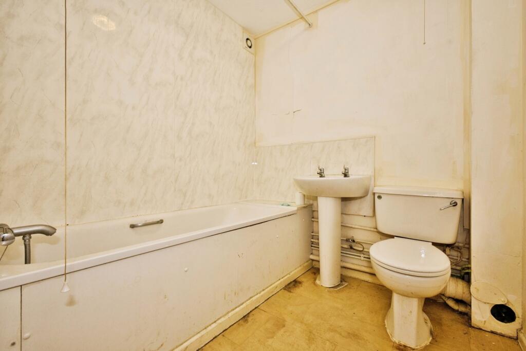 Additional image 5 of Sedgemoor Close, Yeovil, Somerset, BA21