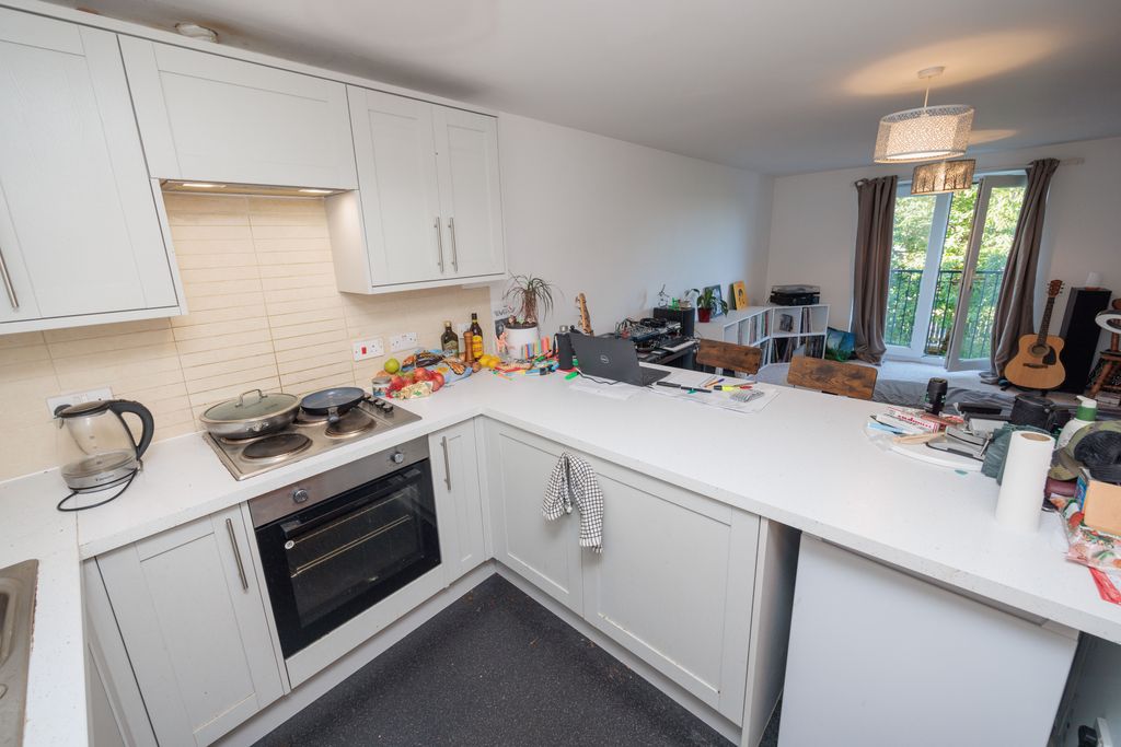 Additional image 7 of 2 bed flat for saleOld Coach Road, Runcorn WA7