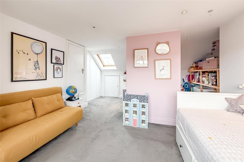Additional image 29 of Luton Road, Harpenden, Hertfordshire, AL5