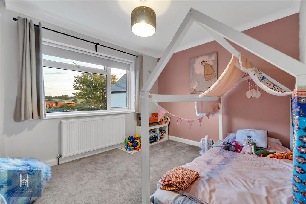 Additional image 19 of 5 bed detached house for saleBadminton Road, Old Sodbury, Bristol BS37