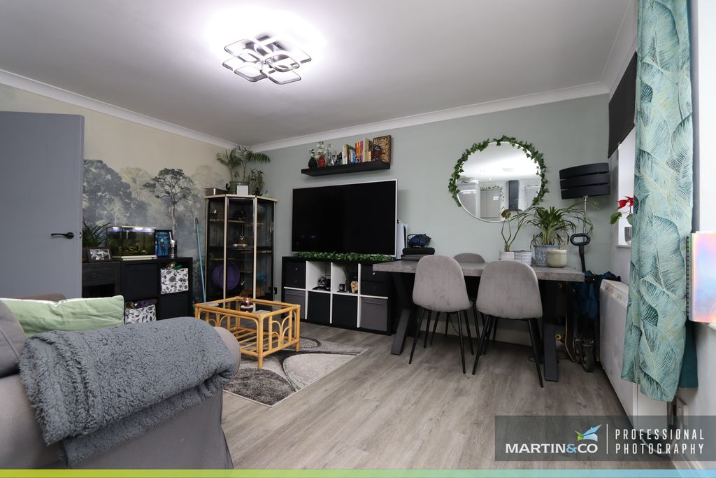 Additional image 7 of 2 bed flat for saleWindsor Mews, Adamsdown CF24
