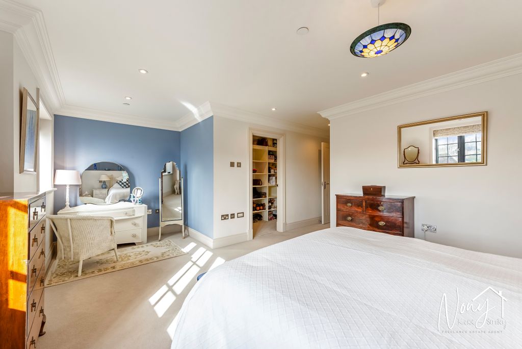 Additional image 16 of 4 bed detached house for saleStiles Yard, Alresford SO24