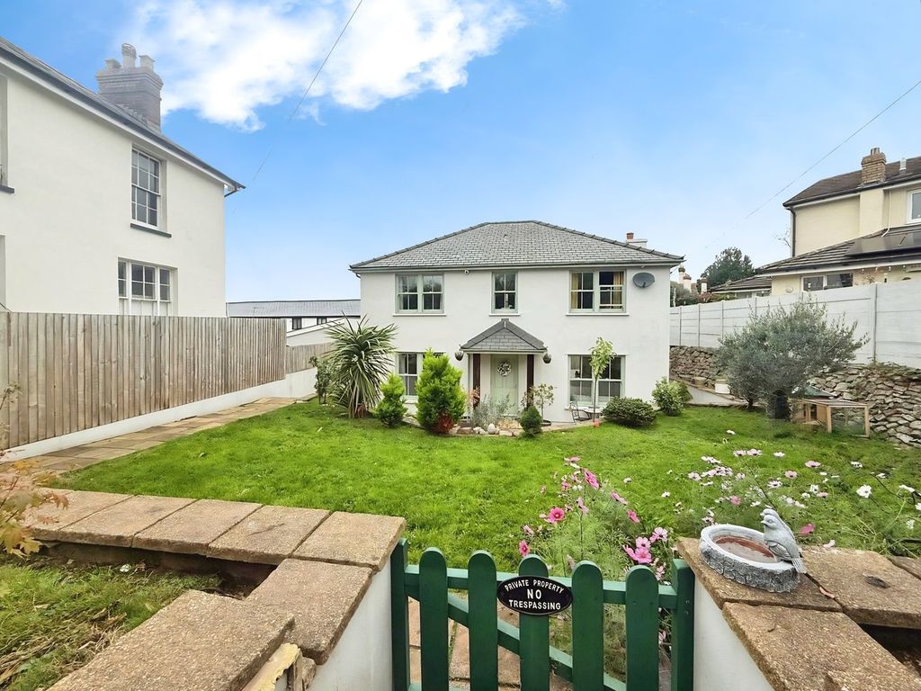 4 bed detached house for saleStation Road, Abergavenny NP7