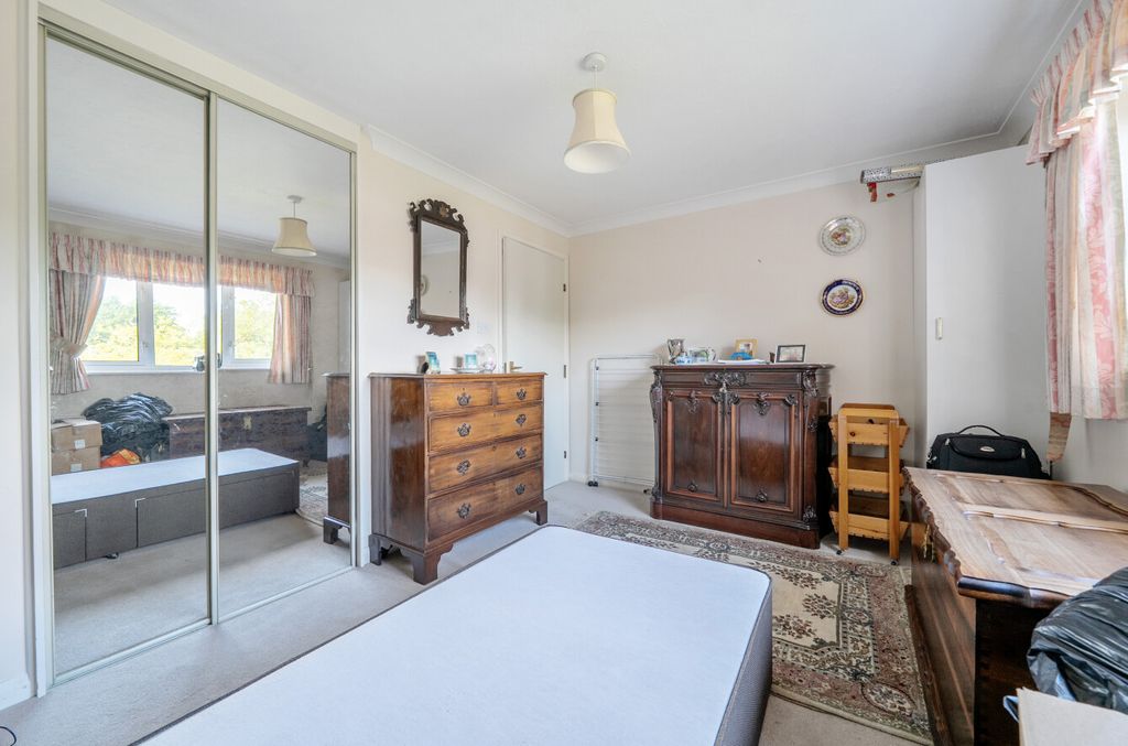 Additional image 7 of 2 bed flat for saleEllingham Close, Alresford, Hampshire SO24