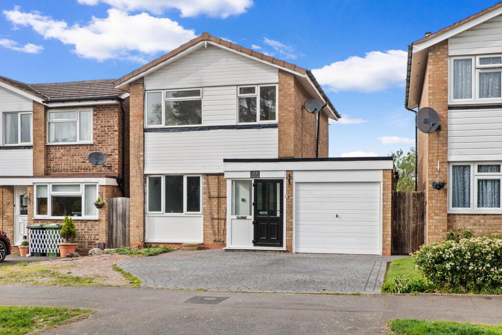 23 Fulton Close, Bromsgrove, Worcestershire.  B60 2HA