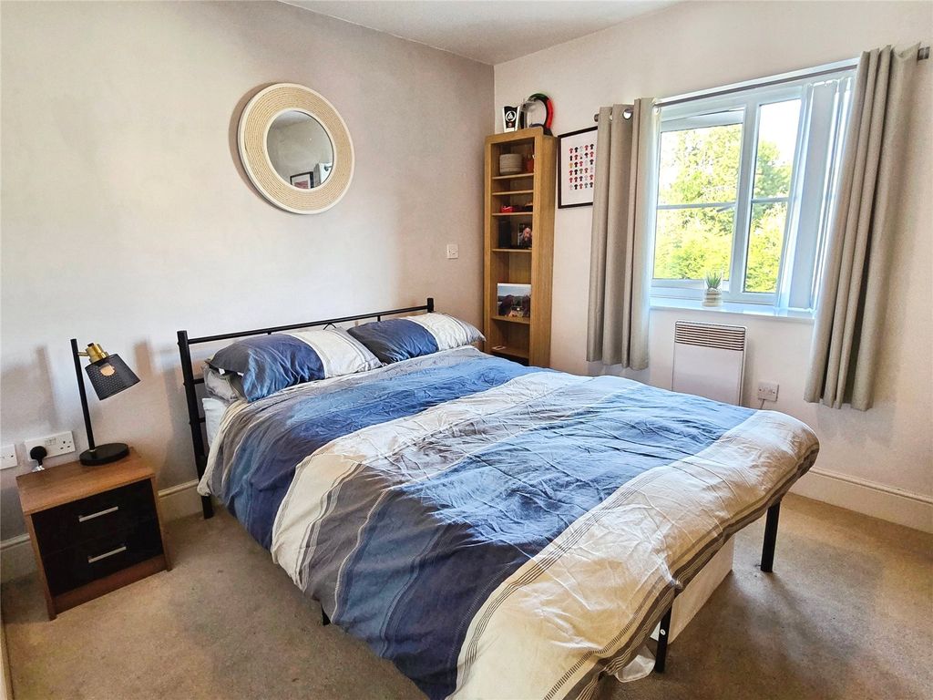 Additional image 7 of 2 bed flat for saleGittin Street, Oswestry, Shropshire SY11
