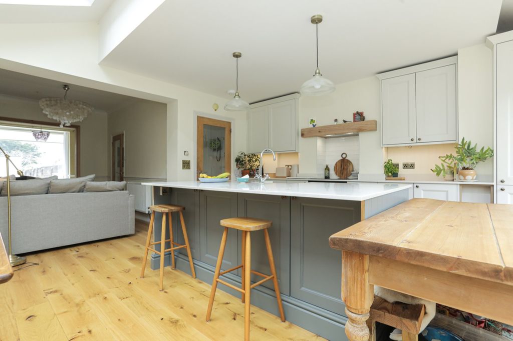 Additional image 11 of 4 bed end terrace house for saleYork Terrace, Birchington, Kent CT7