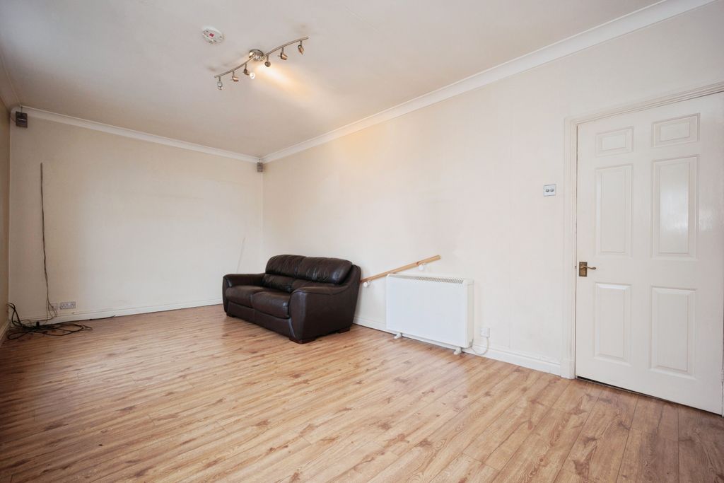 Additional image 8 of 2 bed flat for saleHigh Street, Stalybridge SK15