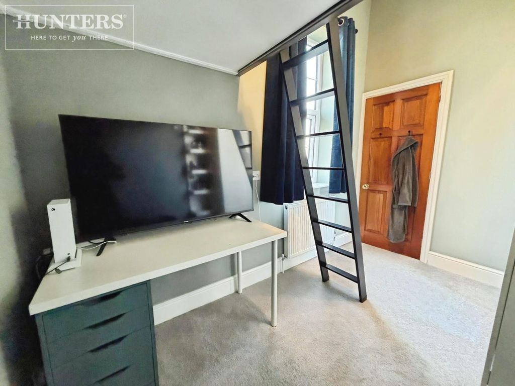 Additional image 29 of 4 bed property for salePaddock Road, Staincross, Barnsley S75