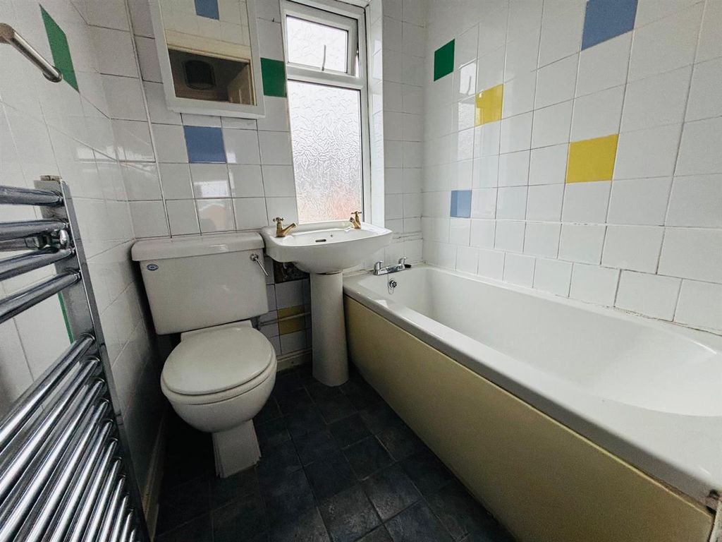 Additional image 8 of 2 bed town house for saleOldfield Street, Wortley, Leeds LS12