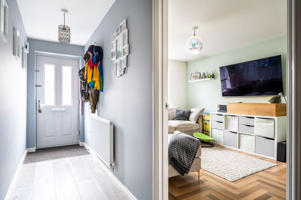 Additional image 5 of 4 bed detached house for saleRhodes Way, Billingshurst RH14