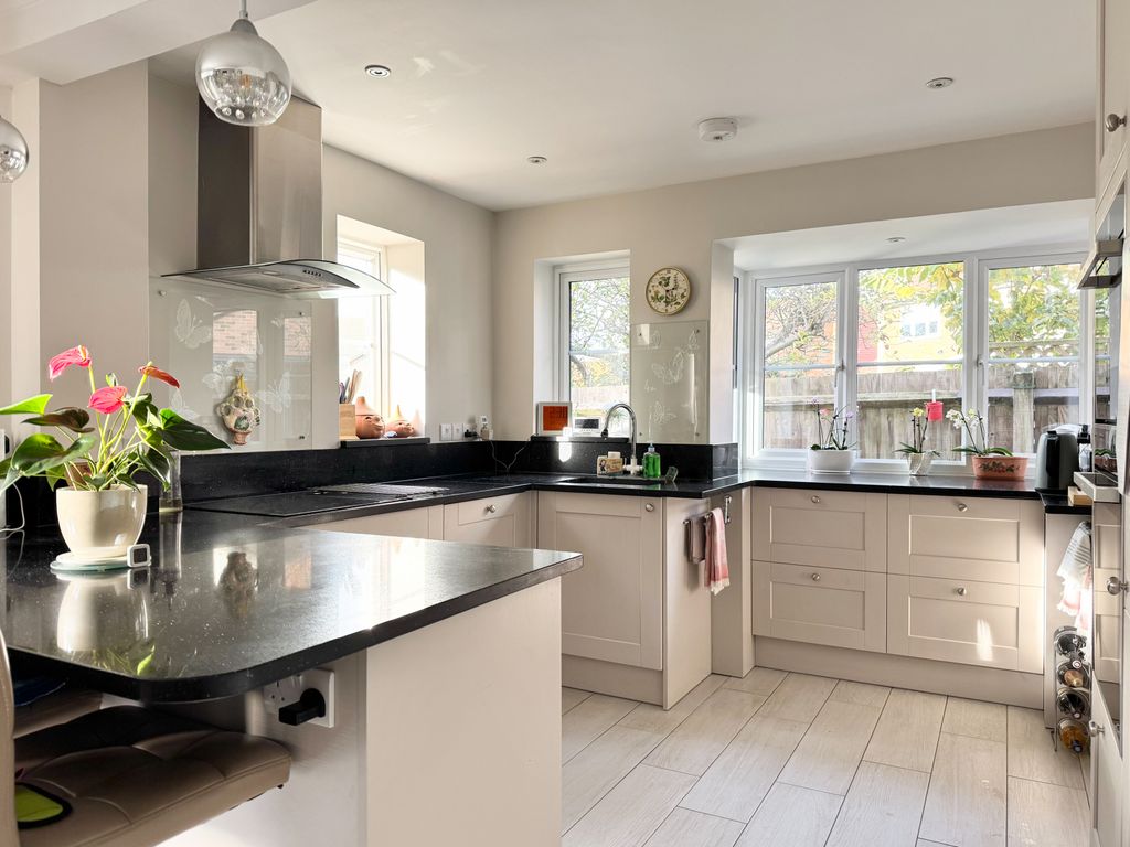 Additional image 7 of 4 bed detached house for saleMandelyns, Northchurch, Berkhamsted HP4